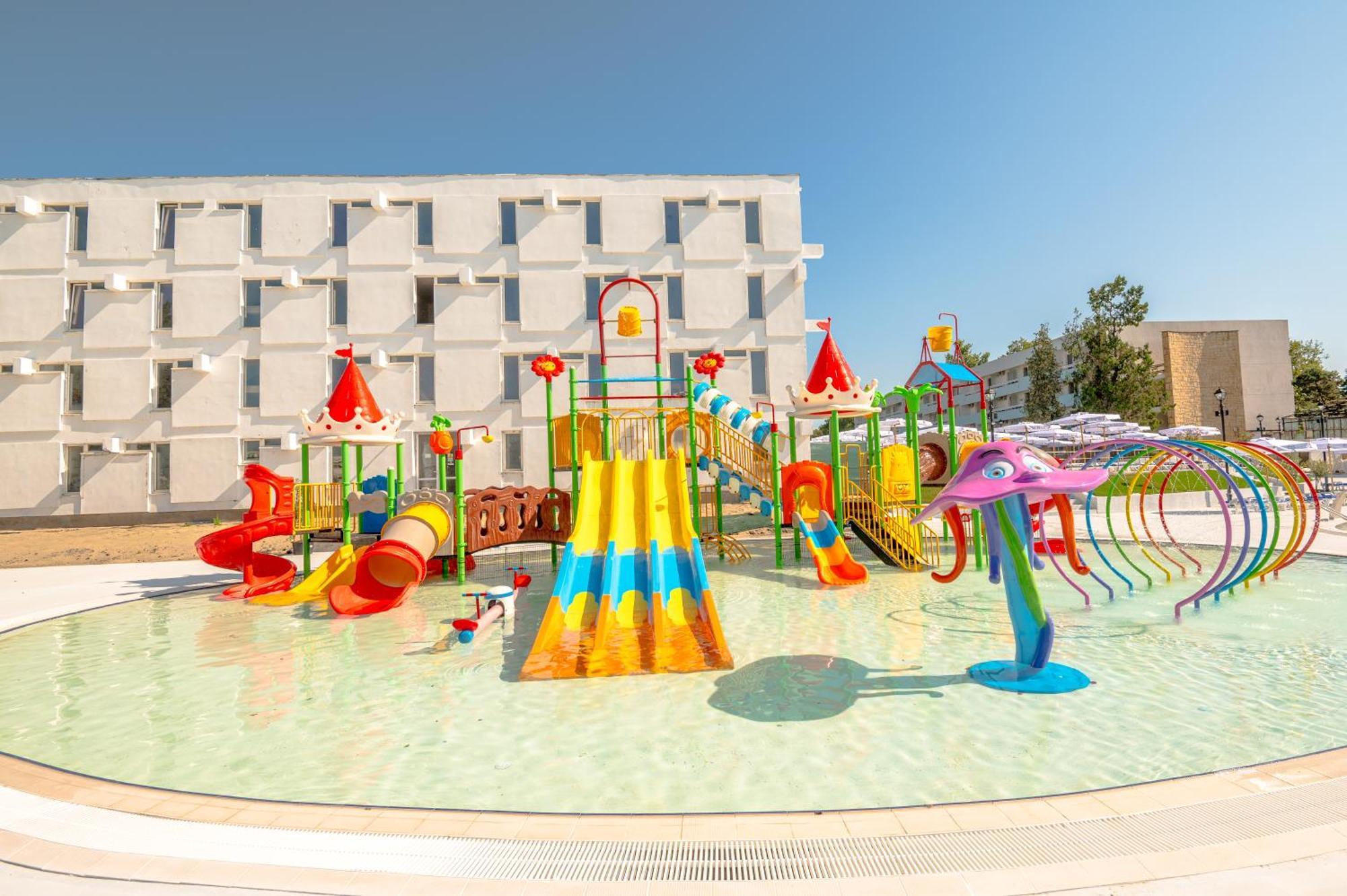 ונוס Mera Holiday Resort מראה חיצוני תמונה